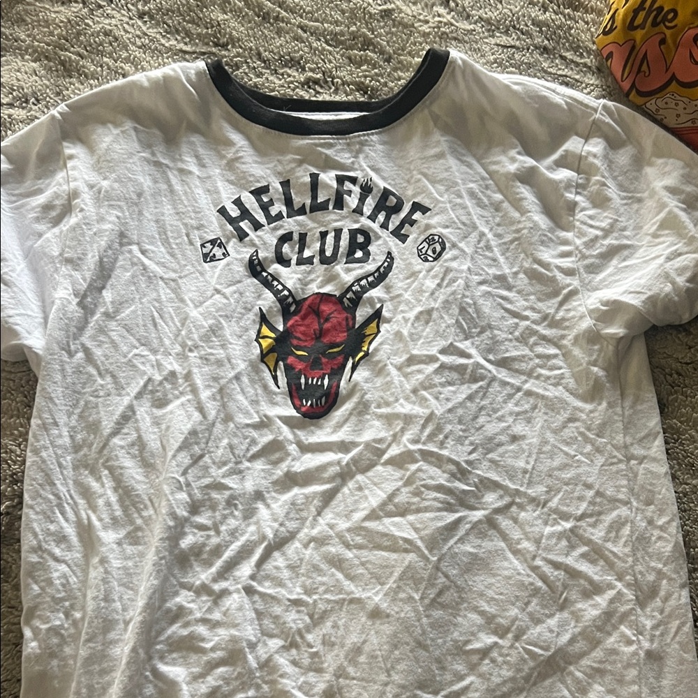 5/$10 Netflix Stranger Things Graphic Tee in White